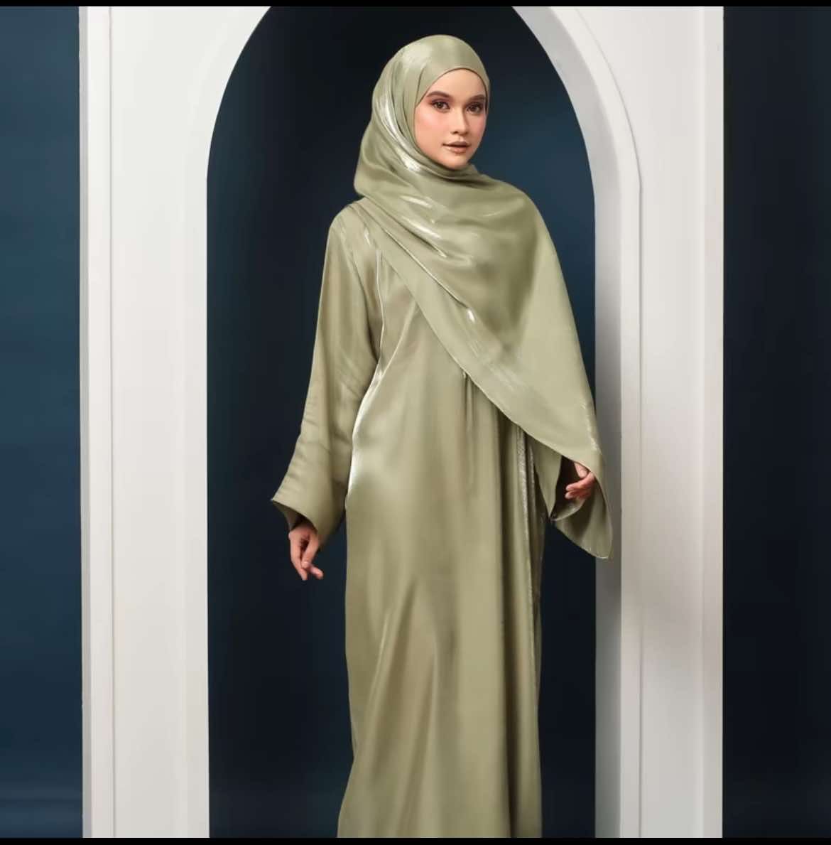 Hydra Abaya Set with Shawl