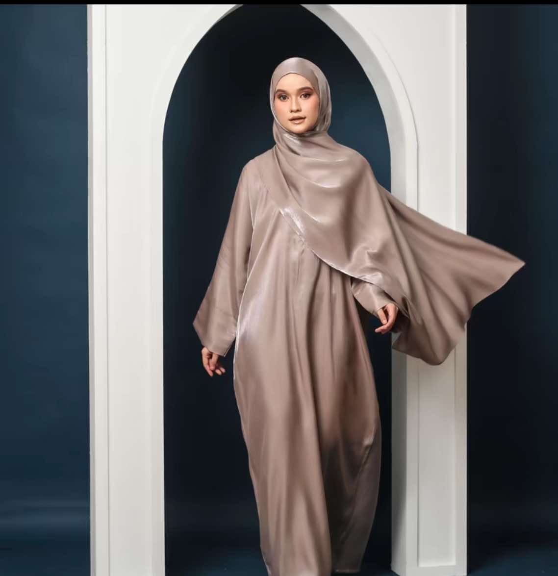 Hydra Abaya Set with Shawl