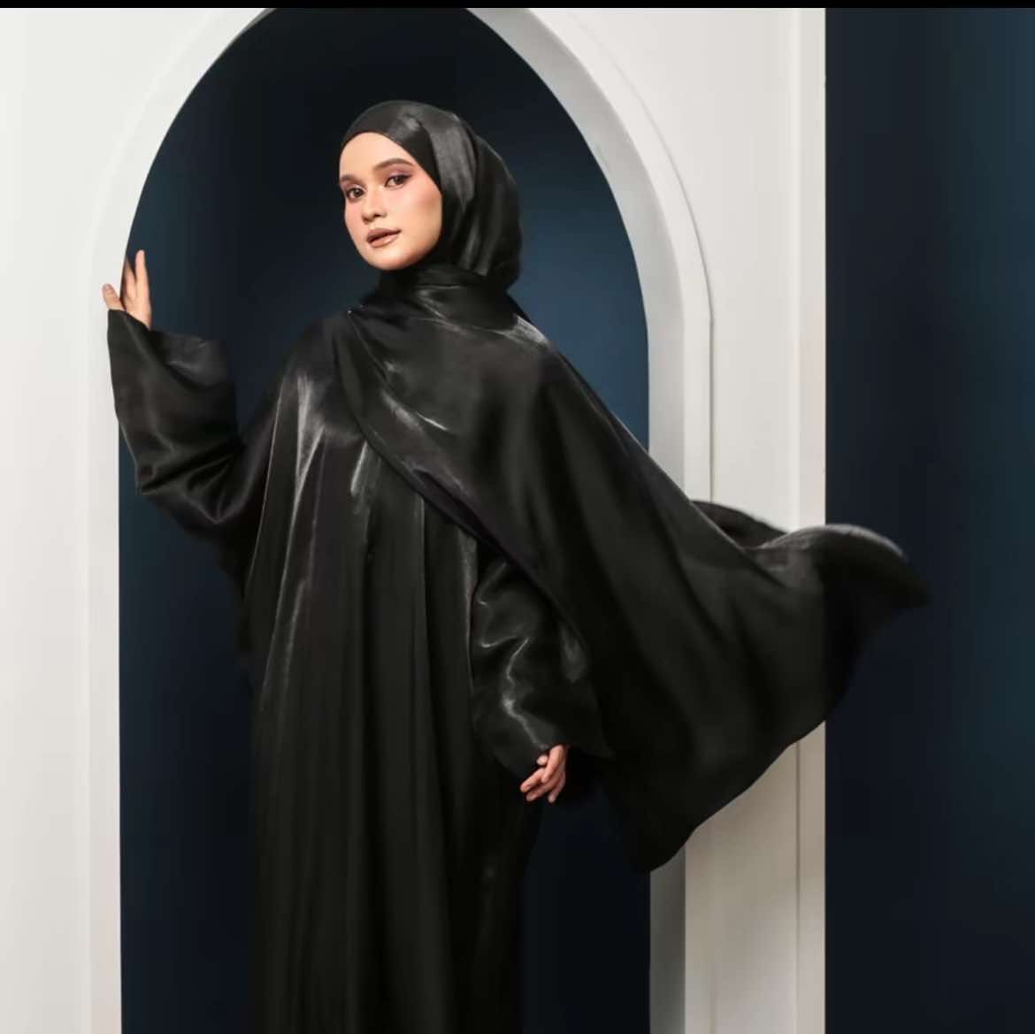 Hydra Abaya Set with Shawl